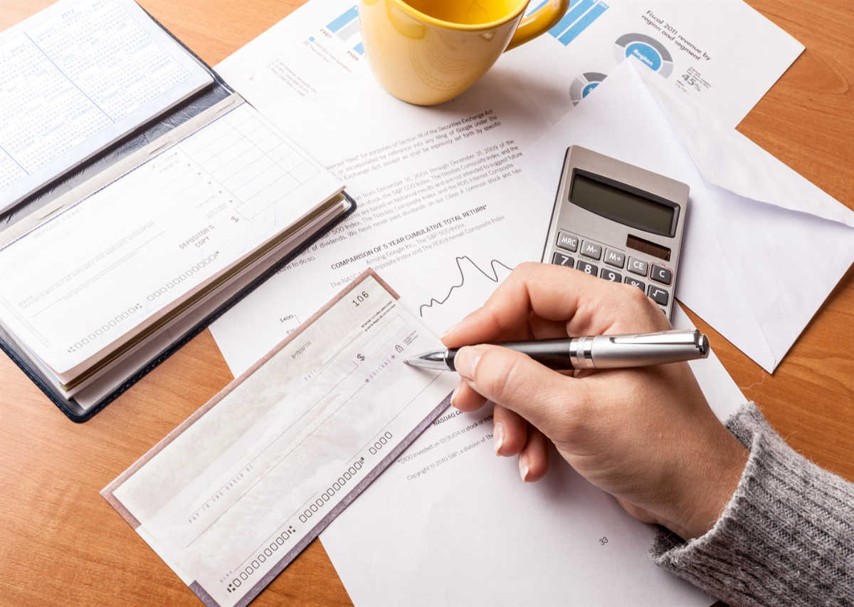 Write pay. Pay bills.